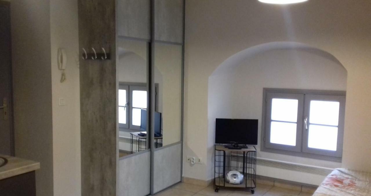 Le Petit Dyke Appartement Le Puy-en-Velay Buitenkant foto